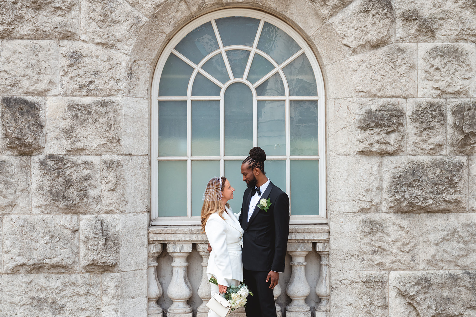A chic Birmingham register office wedding